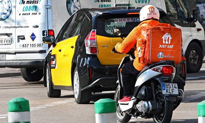 Just Eat supera los mil repartidores contratados casi un año después de la aprobación de la Ley Rider