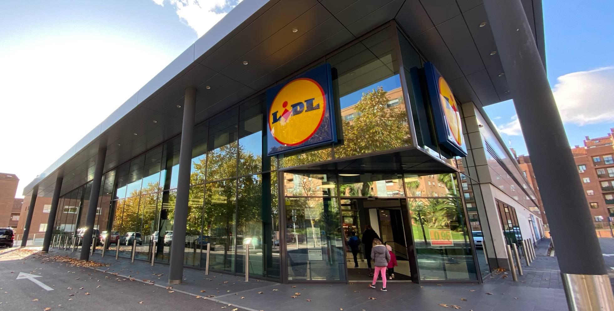 Lidl pacta con los sindicatos subir un 7% el sueldo de sus 15.500 empleados este año
