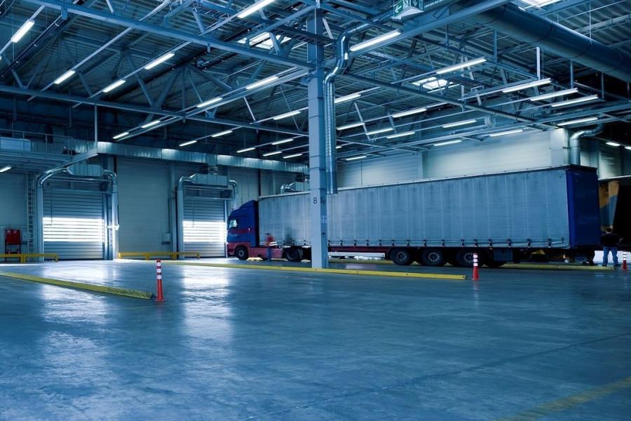 Las asociaciones consiguen el compromiso del Gobierno de aprobar una nueva línea de ayudas directas para el sector del transporte ￼