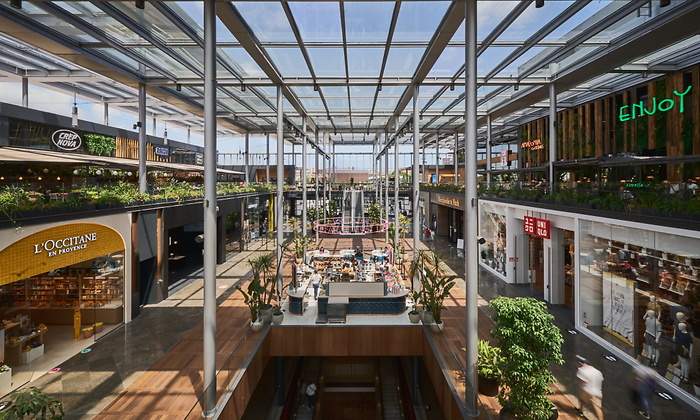 Los centros comerciales acumulan un aumento de ventas del 27,4 % hasta mayo