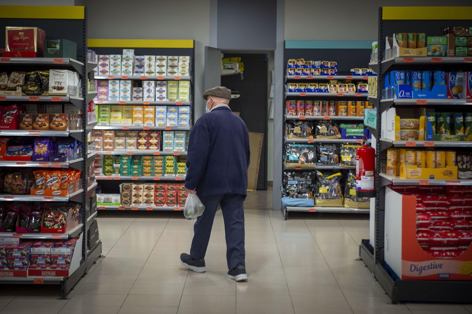 Competencia investiga los precios de bienes básicos de consumo en plena escalada inflacionista