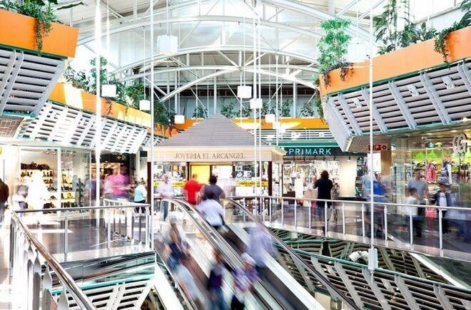 Los centros comerciales encabezan la inversión en retail, por encima de los súper￼