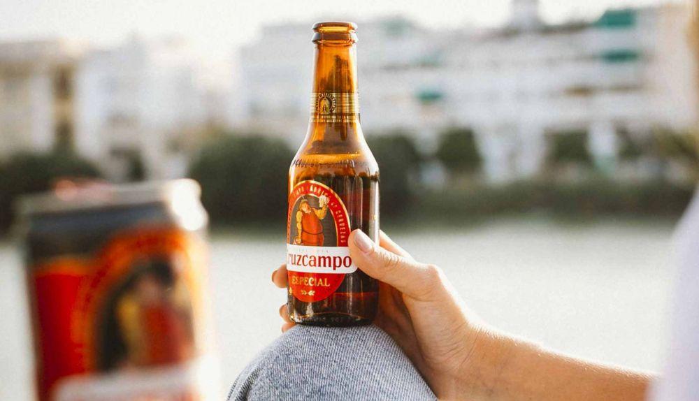 Cruzcampo rompe prejuicios y consigue entrar en la lista de las mejores marcas de cervezas del mundo