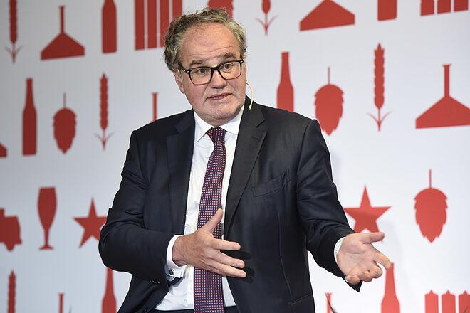 Disa dispara el beneficio impulsada por los carburantes, Damm y Ebro