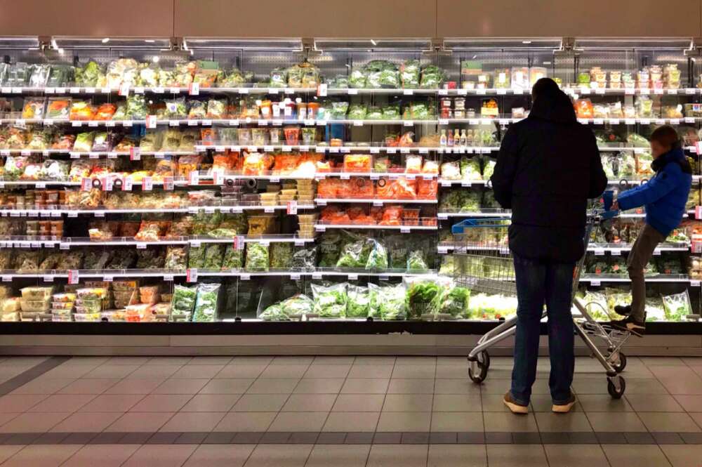 Los supermercados intensificarán el ajuste de costes ante la persistencia de la inflación