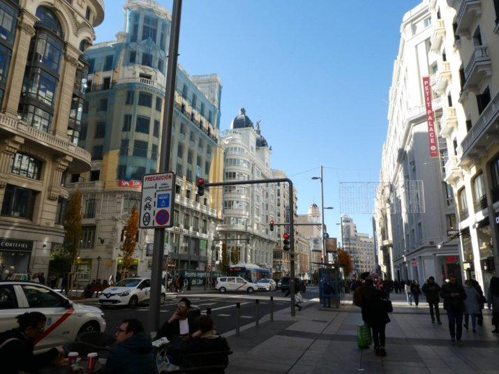 Los transportistas advierten de un posible desabastecimiento de Madrid en enero ￼