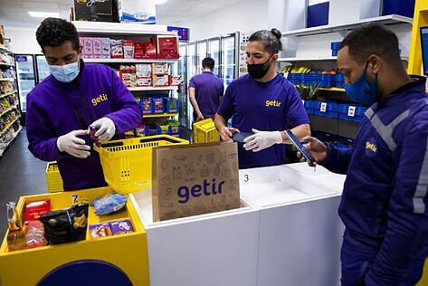 Supermercados fantasma, el milagro de la compra en 10 minutos: «Lo que más vendemos son plátanos y aguacates»