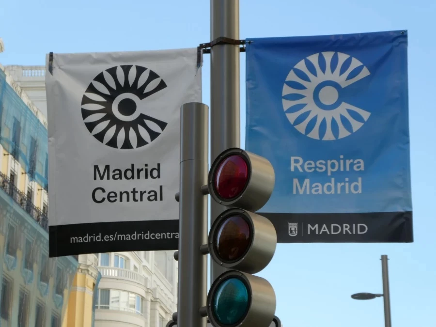 Los transportistas piden al ayuntamiento de Madrid modificar el calendario de prohibición de acceso de sus vehículos al distrito centro￼