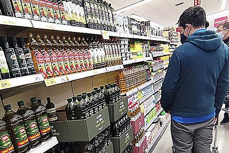 La alimentación pide al Gobierno que frene el impuesto al plástico para salvar empleos: «No puede aplicarse ahora»