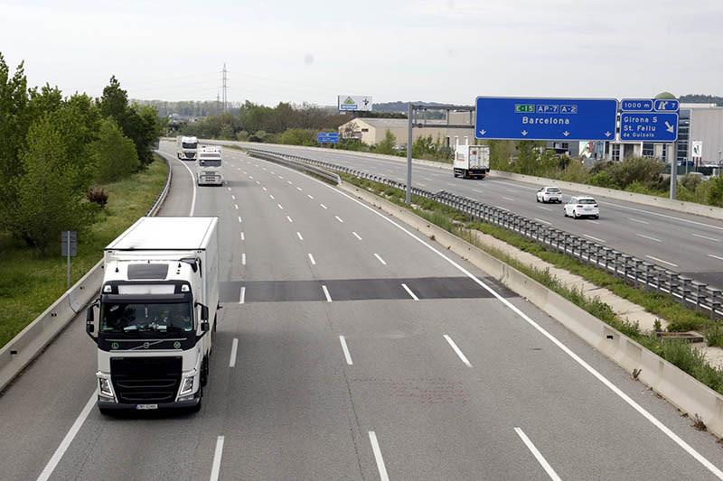 El Gobierno transfiere 110 millones de euros a las CCAA para ayudar a modernizar el transporte por carretera￼