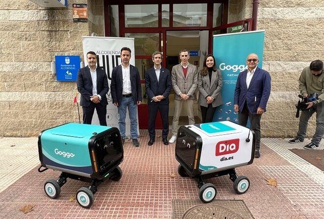 Robots autónomos reparten pedidos de Dia en Alcobendas (Madrid)￼