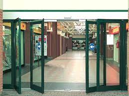 La CEC pide una moratoria de la normativa de puertas automáticas en comercios que entra en vigor este viernes￼