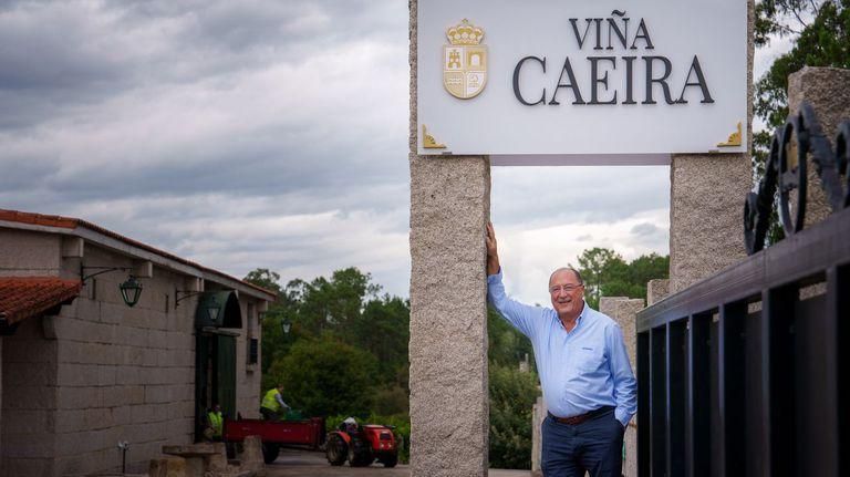 Carlos Moro desembarca en Rías Baixas con Viña Caeira