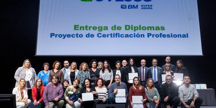 Los trabajadores de BM Supermercados se certifican como profesionales