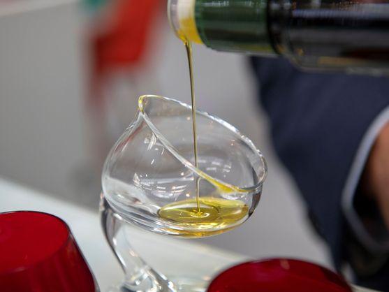 España sufre la mayor subida del aceite de oliva de toda Europa con coste en el máximo histórico