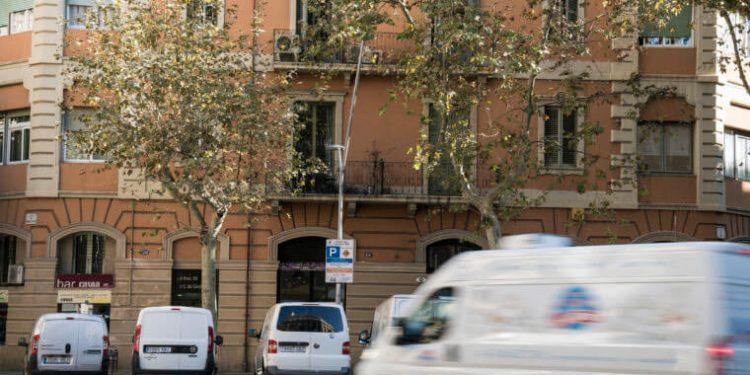 Barcelona aprueba la tasa de reparto de ecommerce