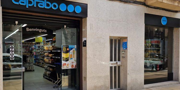 Caprabo arranca su plan de aperturas 2023 en Barcelona