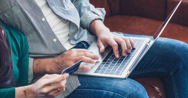 Los gastos de envío y los tiempos largos de entrega, principales reticencias de los compradores online