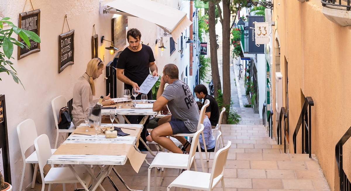 La hostelería batirá récord de ventas en Semana Santa, pero la falta de trabajadores le hace la ‘Pascua’