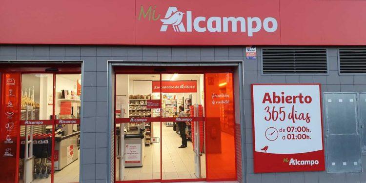 Alcampo prevé finalizar la integración de las 224 tiendas compradas a Dia en julio  