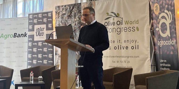 El COI cifra la caída del consumo de aceite de oliva en España en un 27,6%