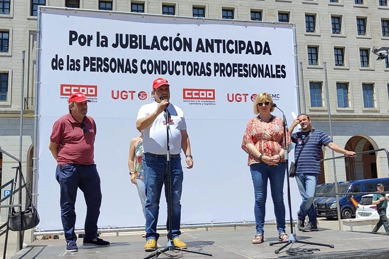 UGT y CCOO reivindican de nuevo la jubilación anticipada para los conductores profesionales