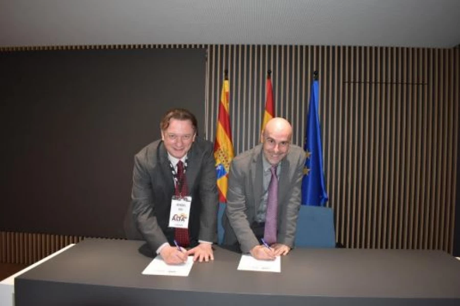 Acuerdo entre los clústeres logísticos de Aragón y País Vasco para acelerar la movilidad