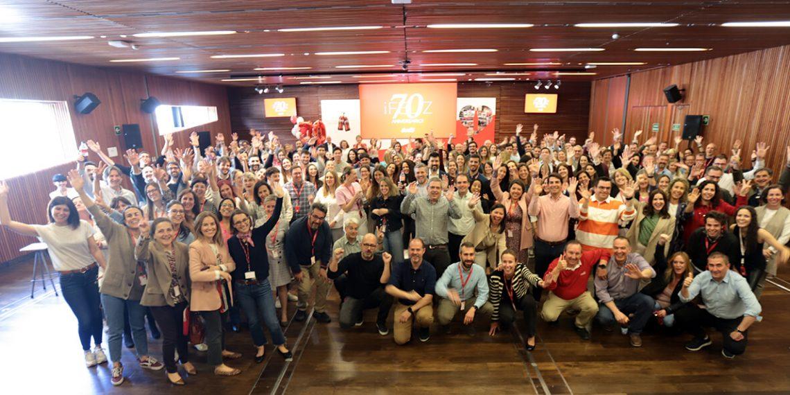 Coca-Cola celebra el 70 aniversario de la primera botella fabricada en España
