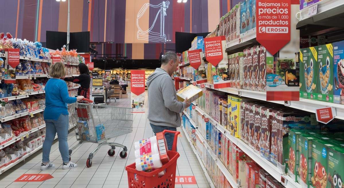 Carrefour, Eroski y Alcampo avivan la guerra de precios en alimentación frente a la inflación