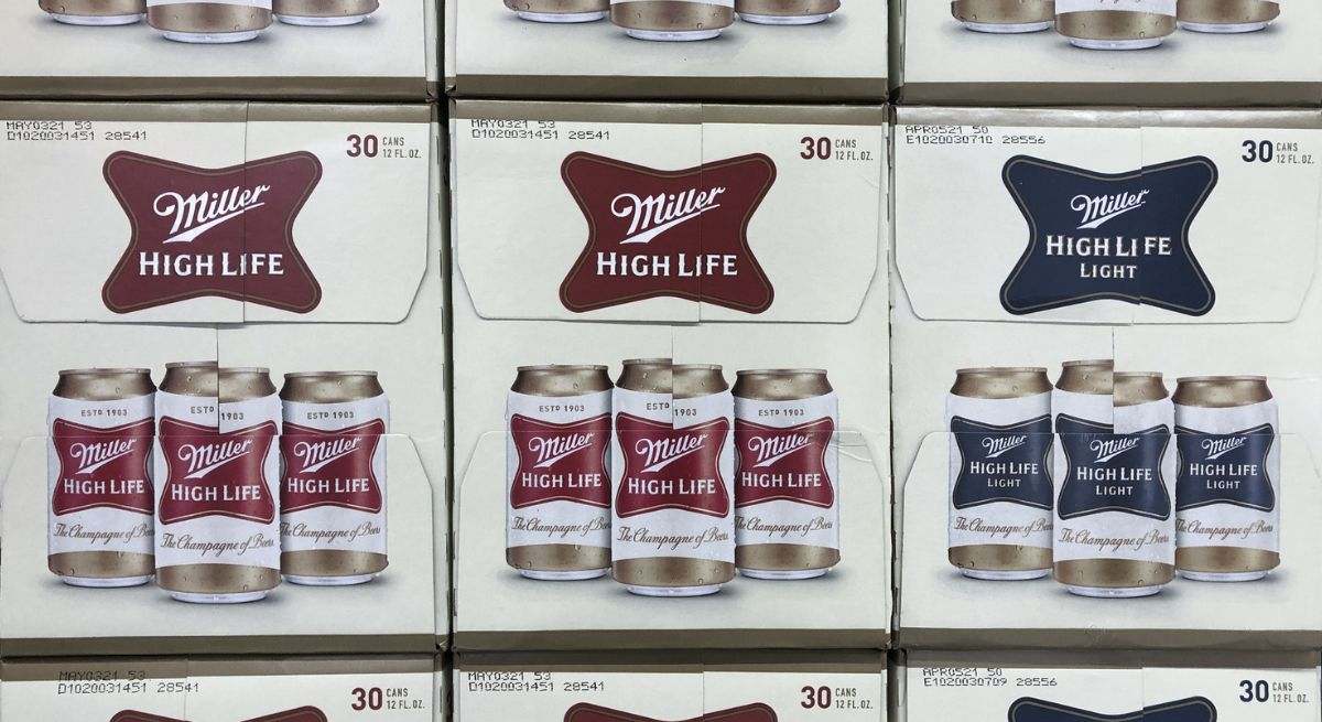 La guerra de las cervezas: Bélgica destruye un envío de casi de 2.500 cervezas de Estados Unidos
