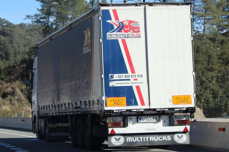 El transporte en contra de bonificar el gasóleo a empresas extranjeras