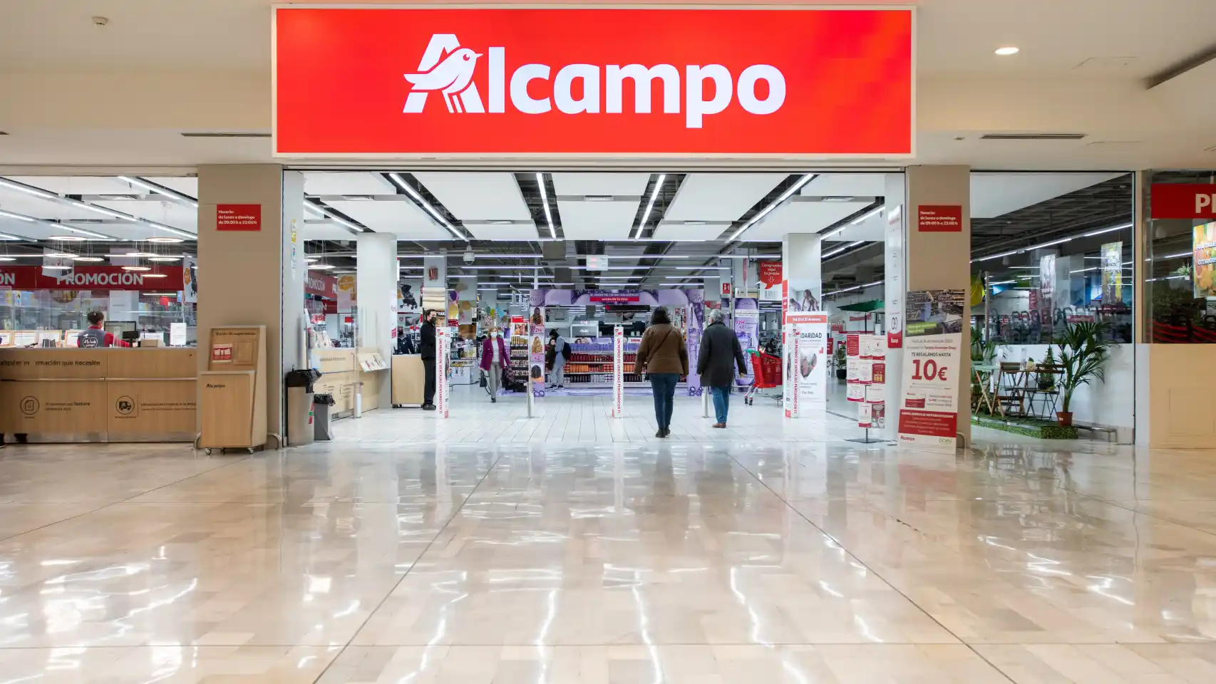Alcampo factura 4.771 millones de euros en 2022 en España, un 11% más