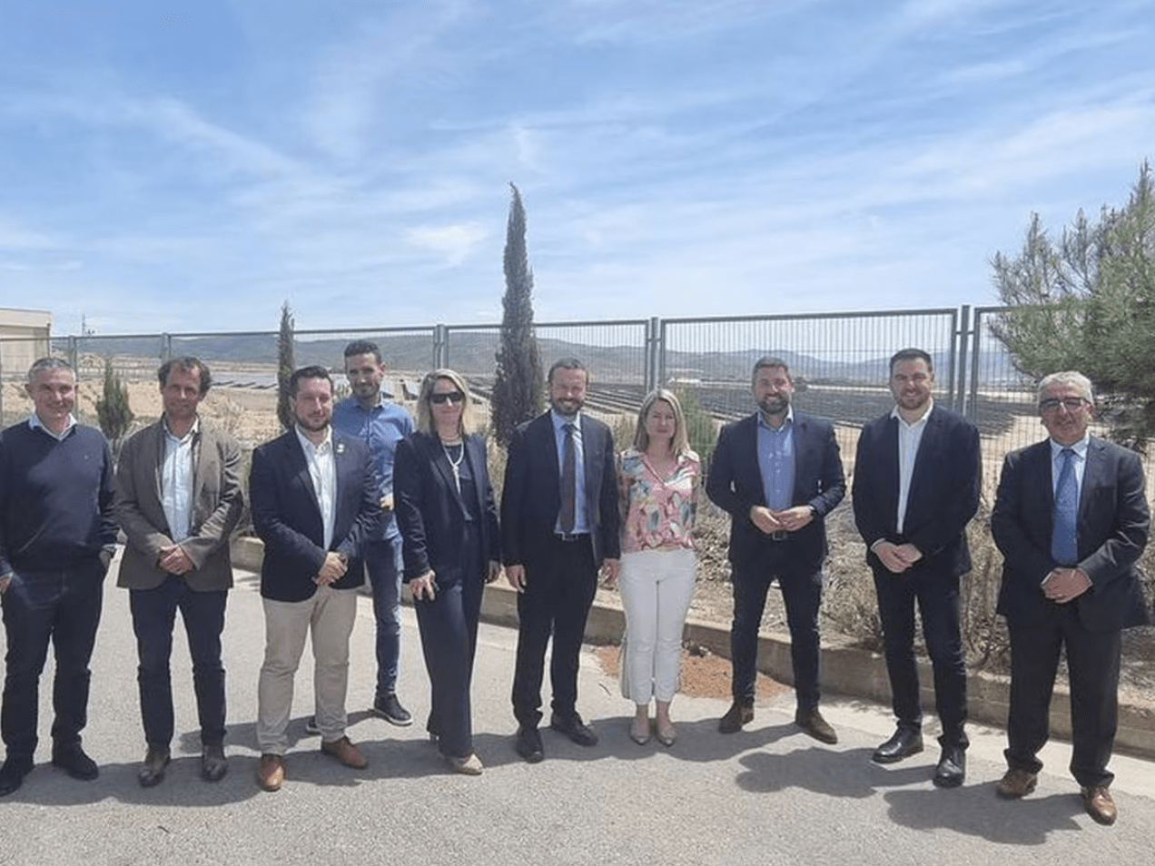 El consejero regional de Desarrollo Sostenible de Castilla La Mancha visita varias empresas de Caudete 
