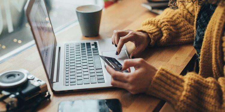 El 77% de los consumidores compara precios online para ahorrar en sus compras