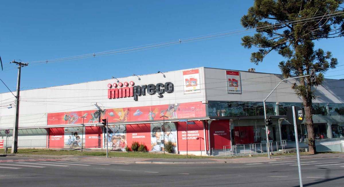 Pingo Doce, Lidl y Aldi entran en la puja para quedarse las tiendas de Dia en Portugal