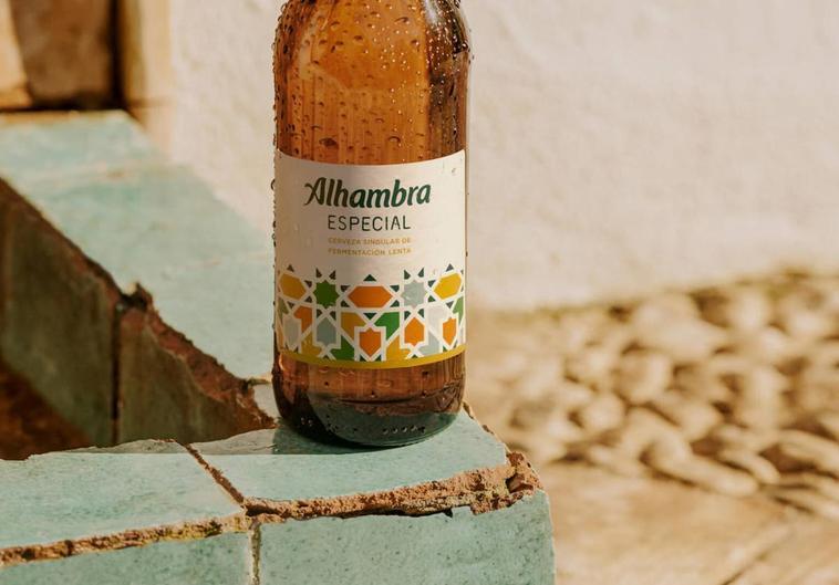 La cerveza referente de Alhambra cambia de nombre: «Devolvemos a los granadinos su seña de identidad»