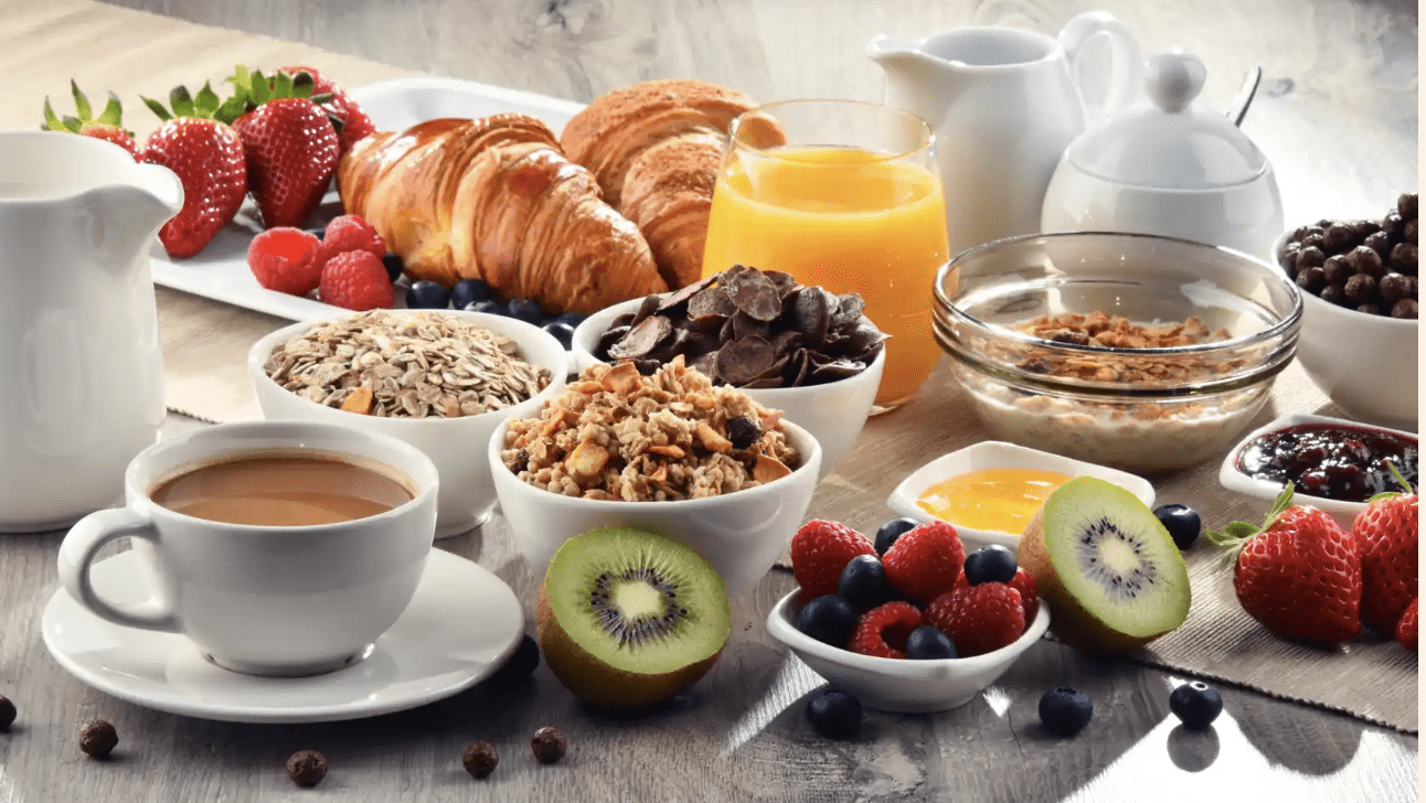 El zumo de naranja, el azúcar o el cacao se disparan hasta un 66% e impiden la bajada del precio del desayuno