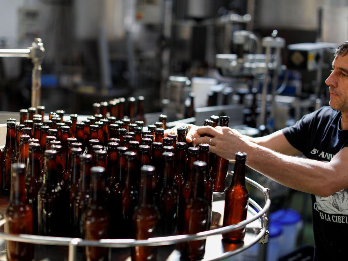 Cómo las grandes cerveceras te contaron que eran pequeñas para vender más que nunca