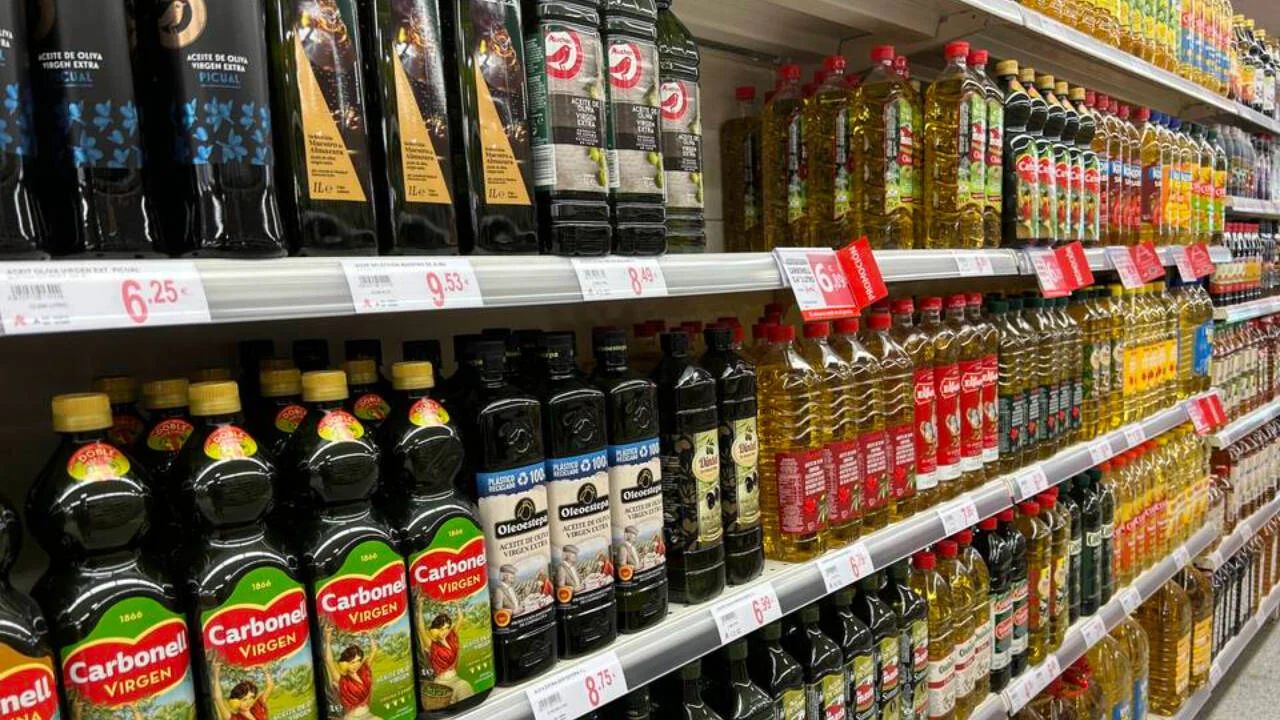 Mercadona, Alcampo, Carrefour… ¿han pactado el precio del aceite de oliva?