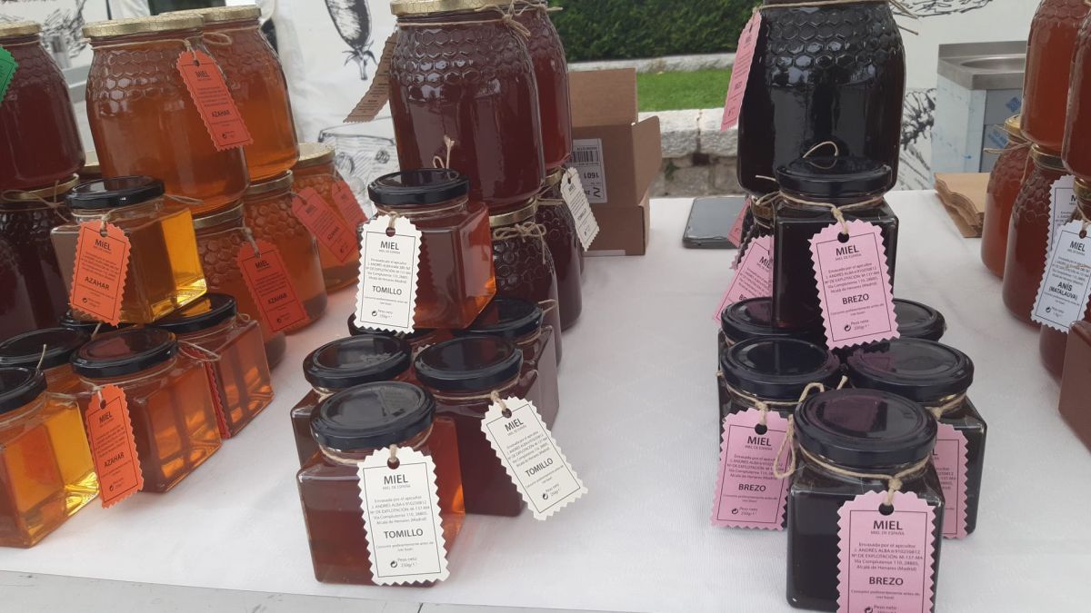 La Comunidad de Madrid promociona sus productos en un mercado itinerante que recorre 17 municipios 