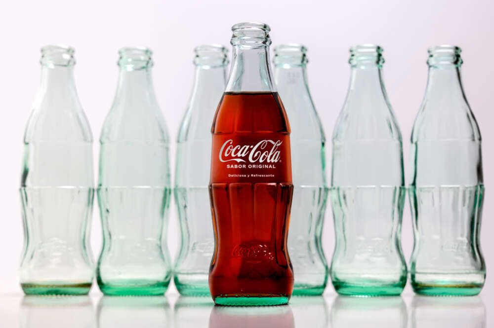 Daurella (Coca-Cola) controla el 70% del mercado de refrescos en Filipinas tras la compra de Beverages Philippines