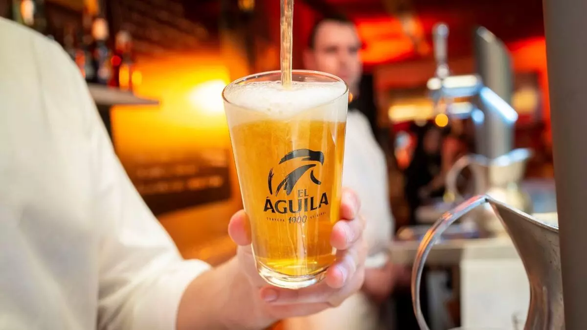 Heineken encuentra en El Águila la fórmula para animarse sin Cruzcampo y conectar con Mercadona 