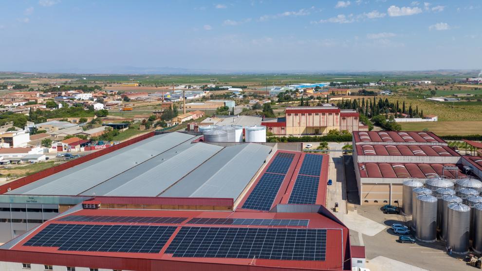 Bodegas San Valero avanza hacia la sostenibilidad con energía solar