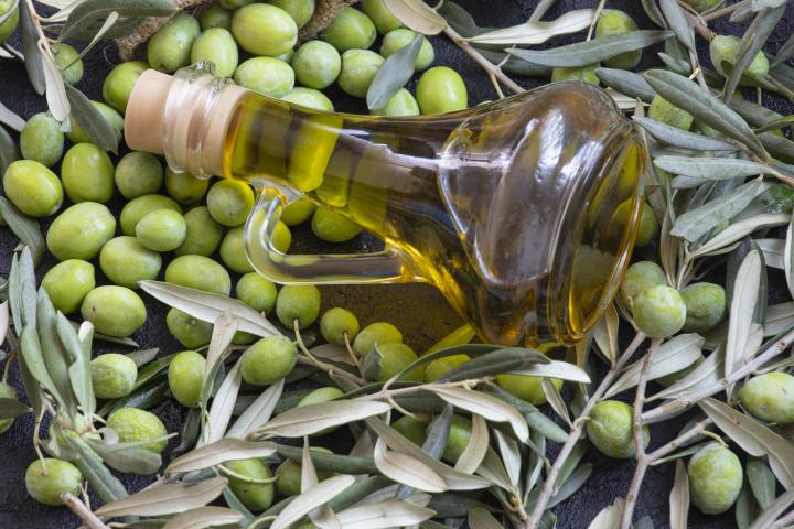 Los supermercados aprueban un nuevo precio del aceite de oliva