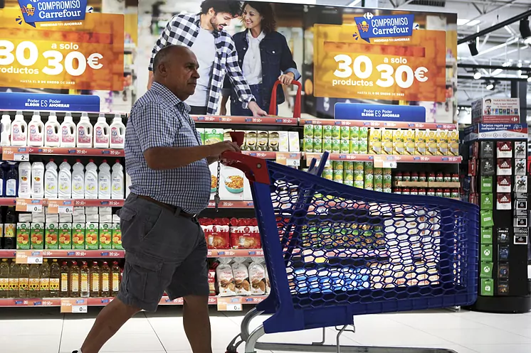 El Gobierno diseña medidas contra la reduflación en los súper tras las restricciones en Francia y Alemania