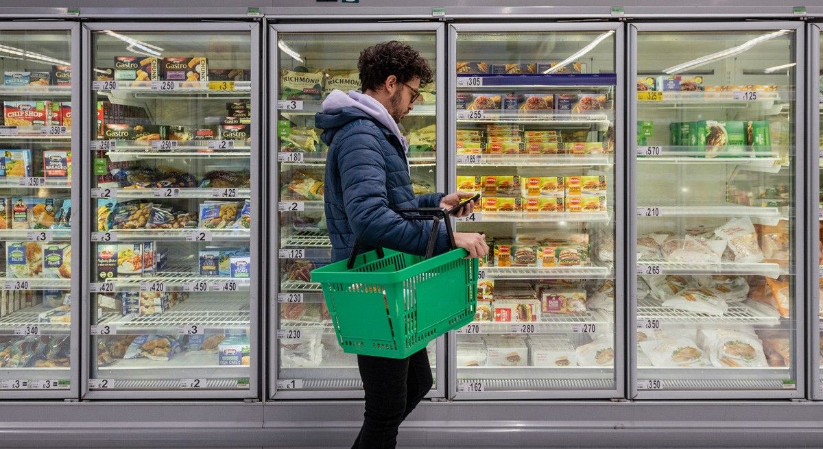Carrefour, Alcampo, Dia y Mercadona «borran» la rebaja del IVA alimentario tras las subidas de precios