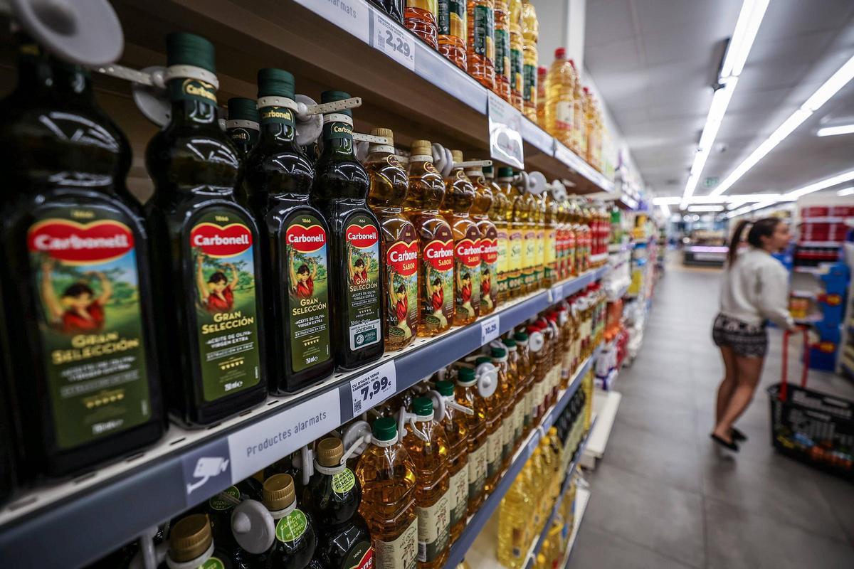 El apego español al aceite de oliva contiene la huida hacia alimentos sustitutivos