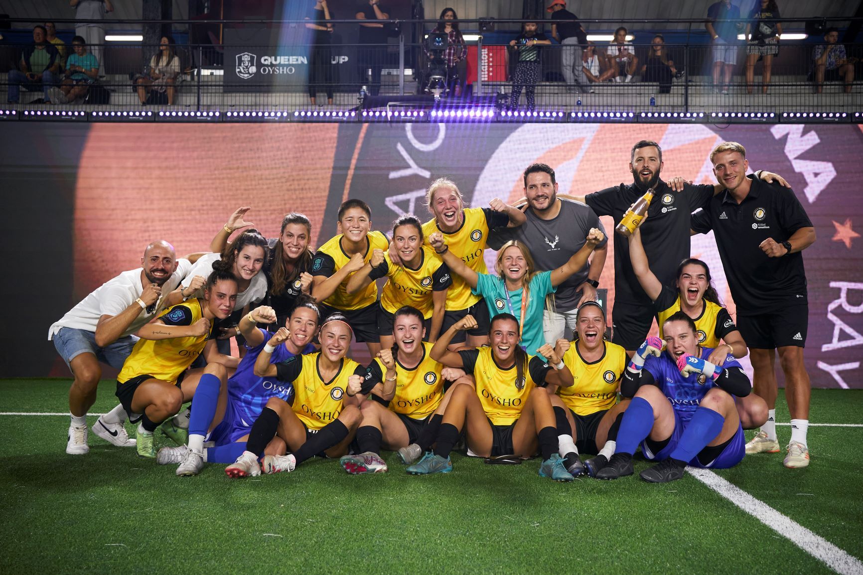Cacaolat se convierte en patrocinador oficial del Rayo de Barcelona femenino, el equipo del streamer Spursito