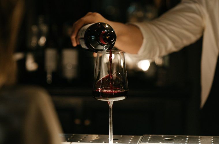 LAS IMPORTACIONES ESTADOUNIDENSES DE VINO CAEN, PERO ESPAÑA GANA CUOTA
