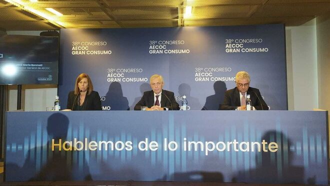 «No es bueno reducir las horas trabajadas cuando la productividad baja»